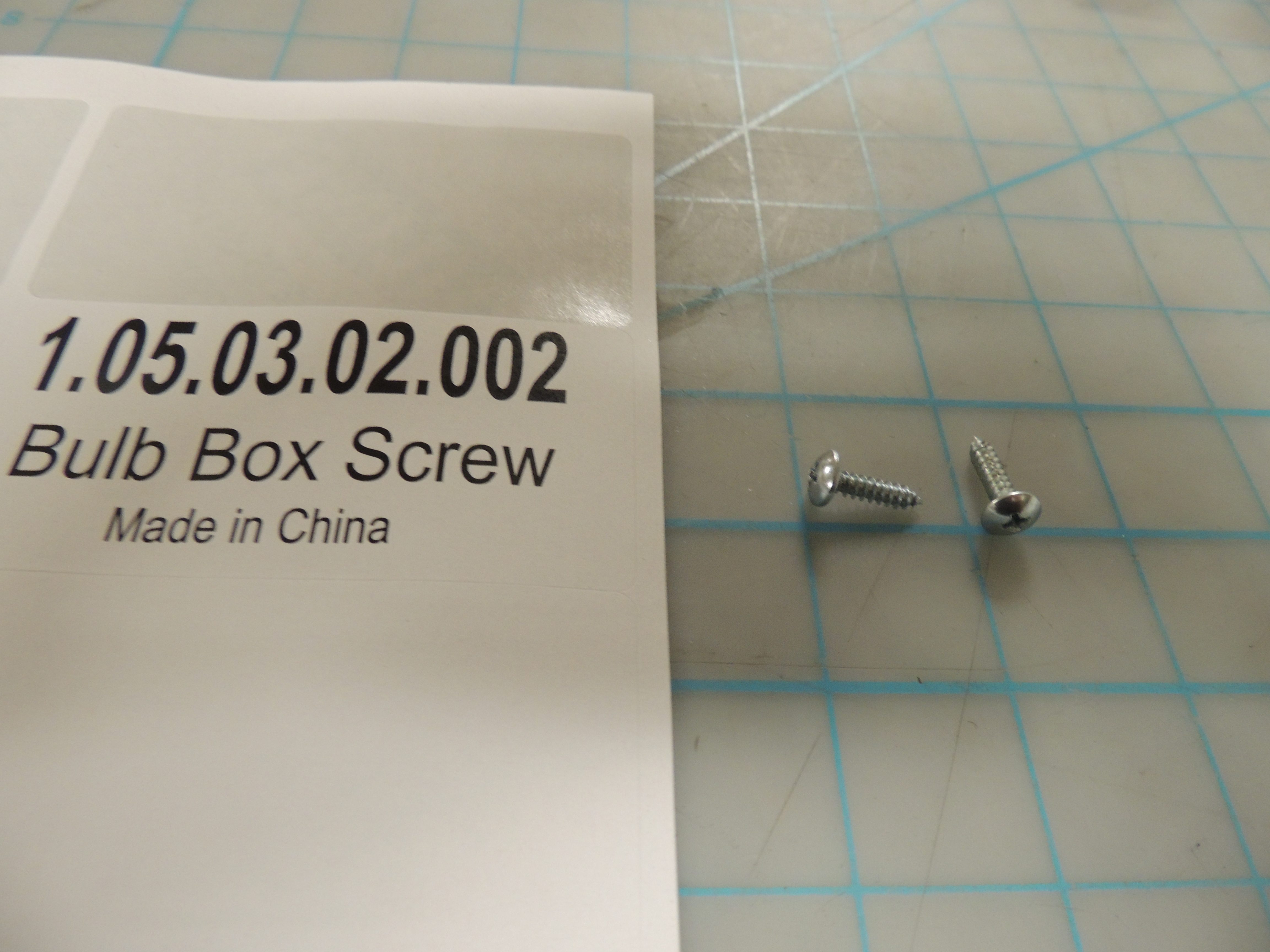 Bulb Box Screw