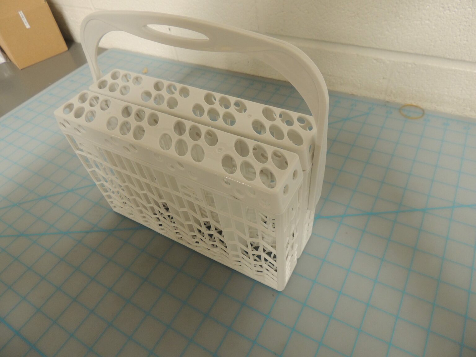 DDW1899 CUTLERY BASKET (White) Danby Appliance Parts